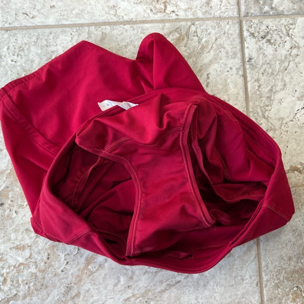 Lululemon Run Times Shorts II 4” Lightweight Low Rise Athletic Pockets Red, 4 - Picture 10 of 12
